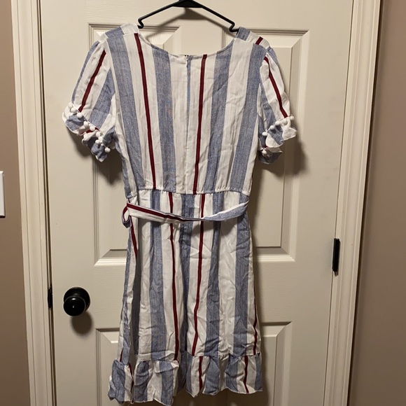 Romper - Picture 2 of 2